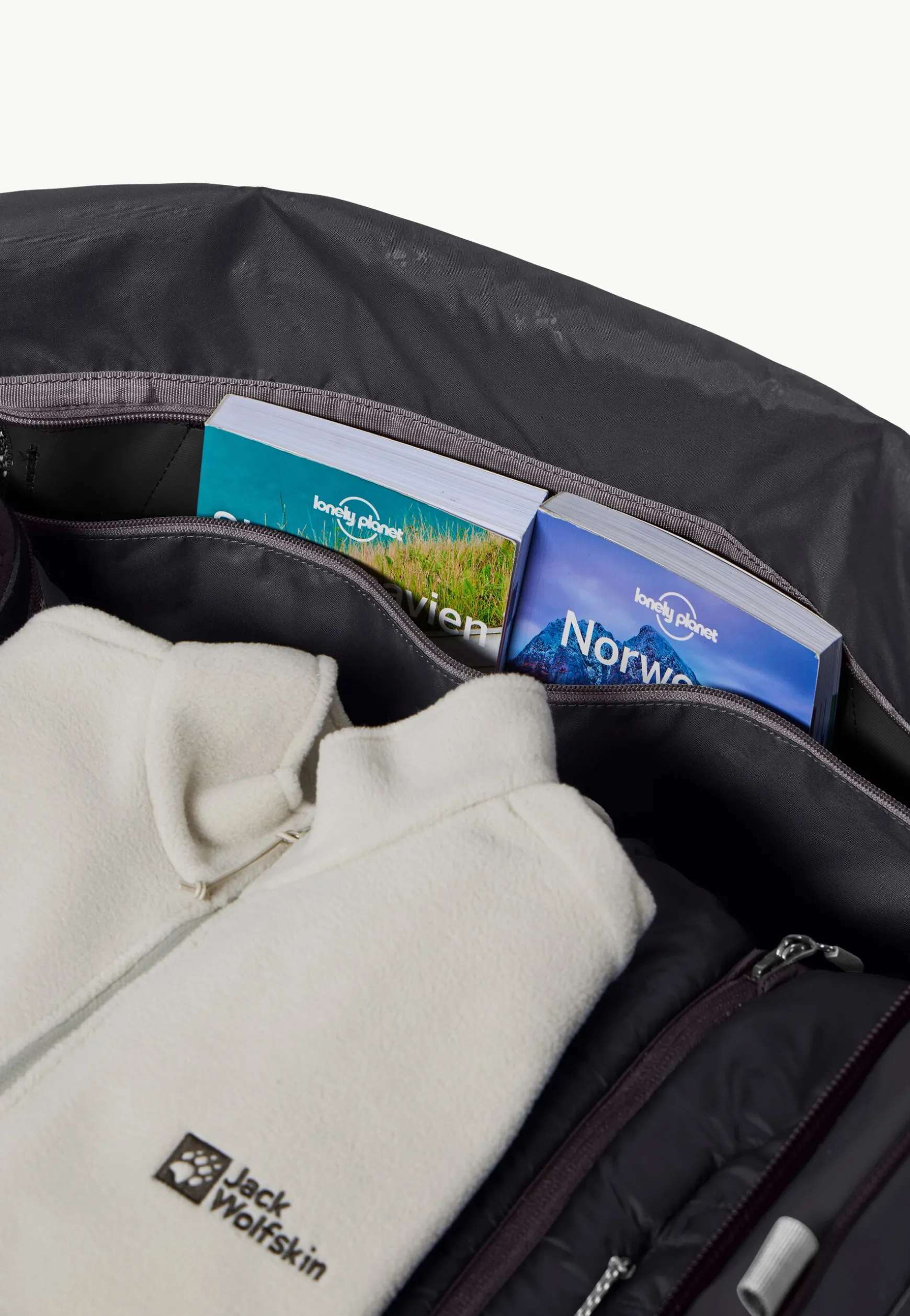 Expedition Trunk 65