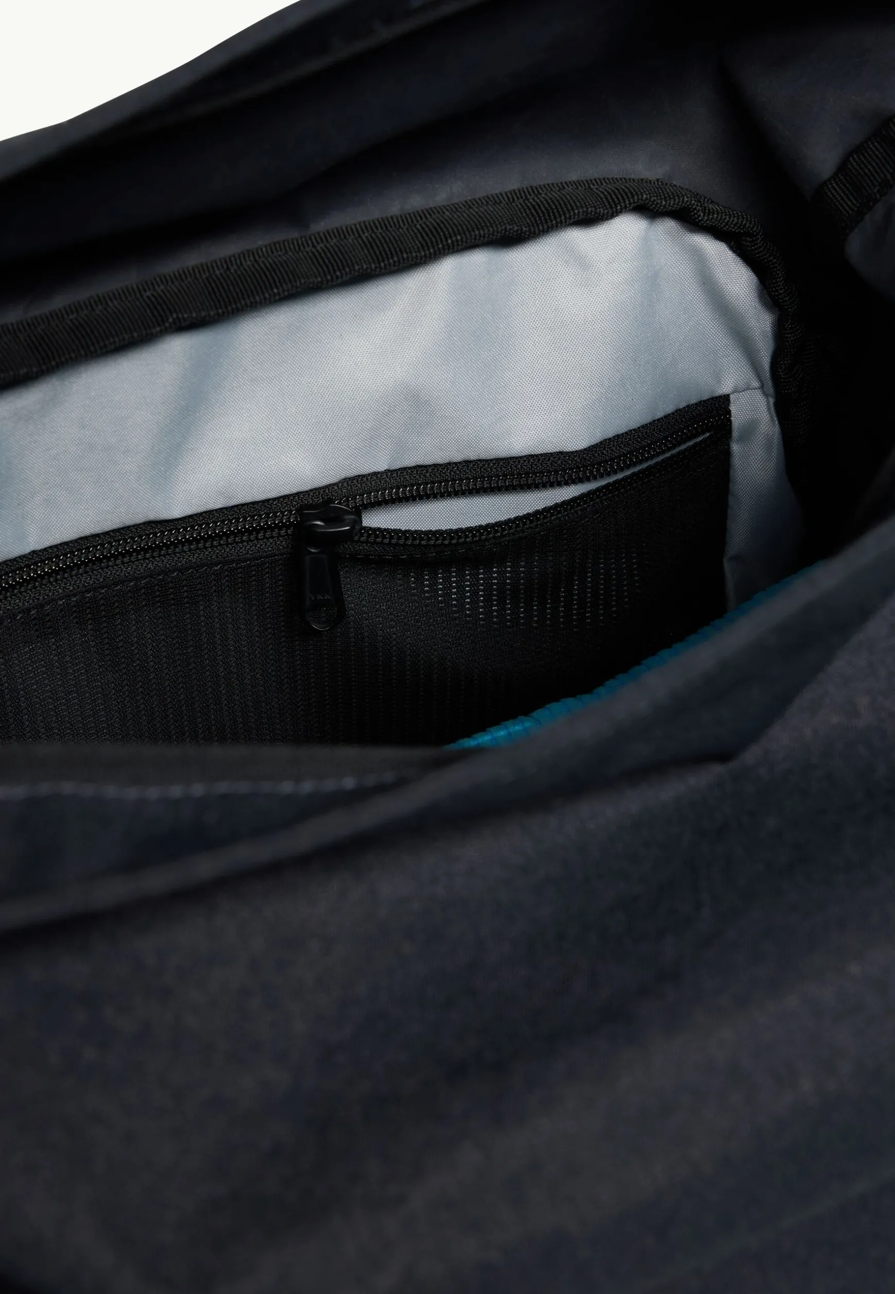 Mainkai Rolltop